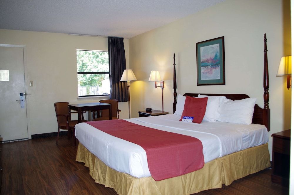 Room, 1 King Bed, Non Smoking