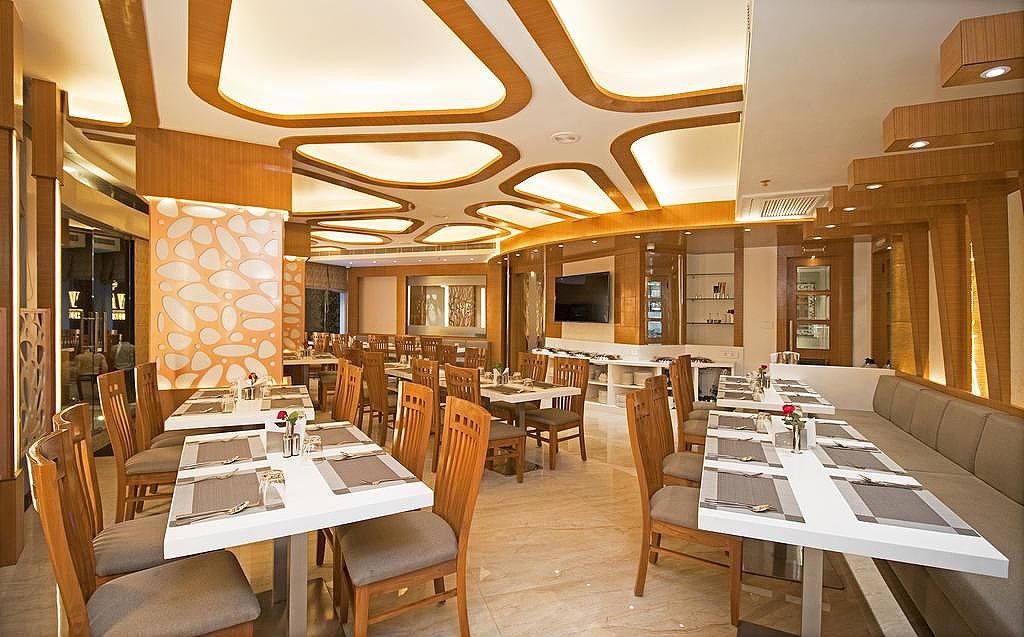 Food & Dining