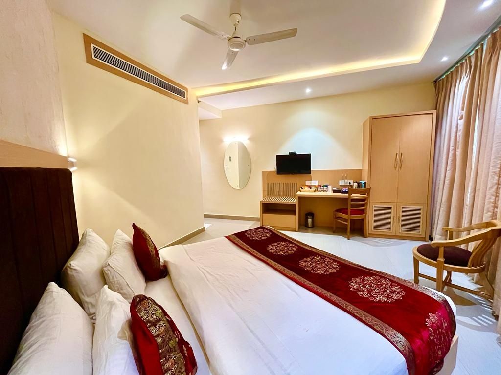 Hotel Vagmi Deluxe Room 9