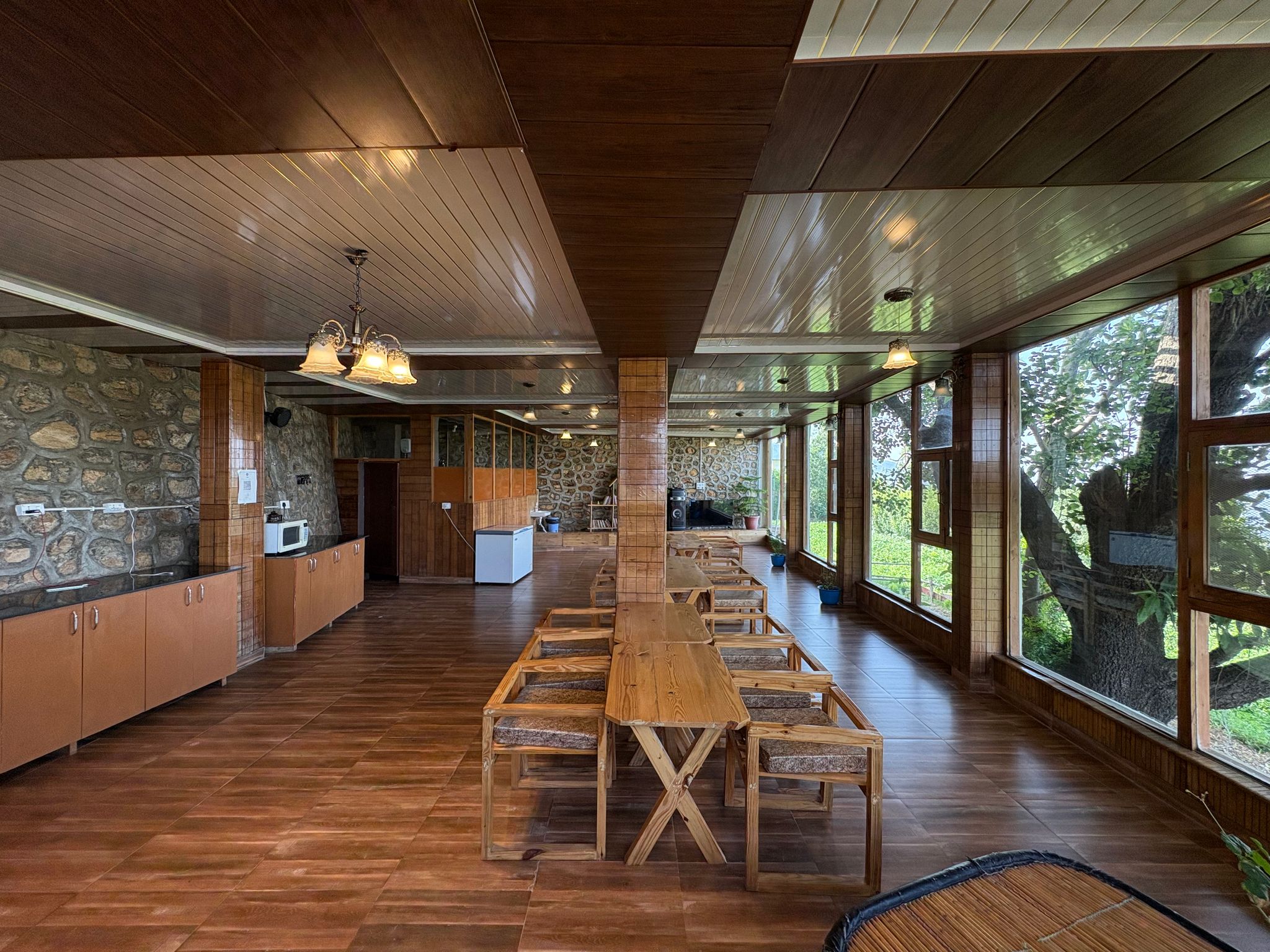 Food & Dining