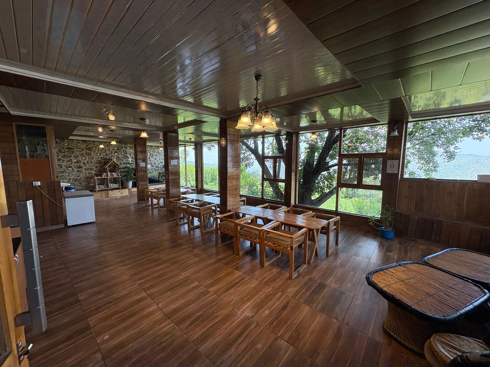 Food & Dining