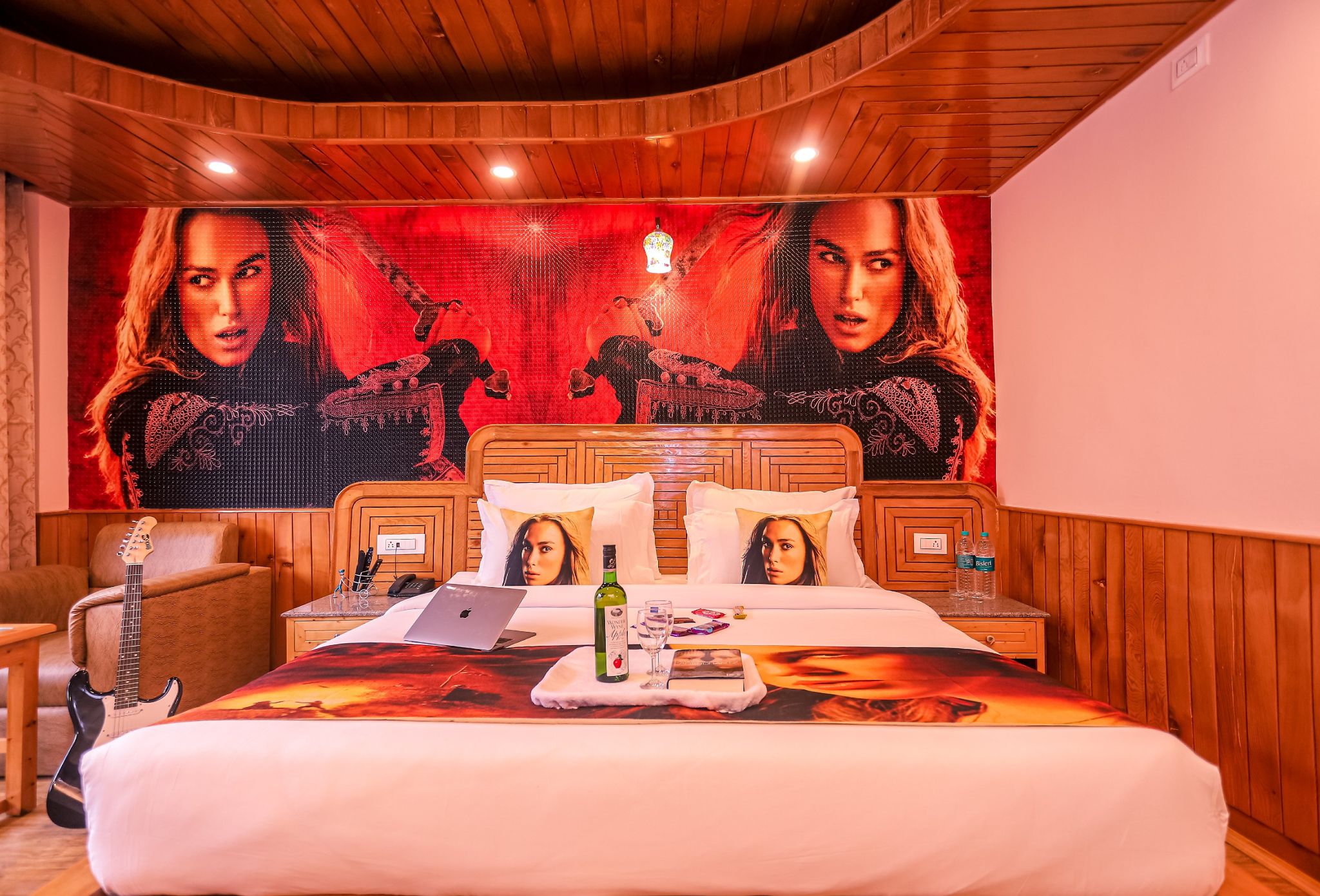 Smuggler Resort By West Western -Centrally Heated & Air Cooled ,Manali Elizabeth Room mountain view with Balcony (Hot & Cold AC) 9