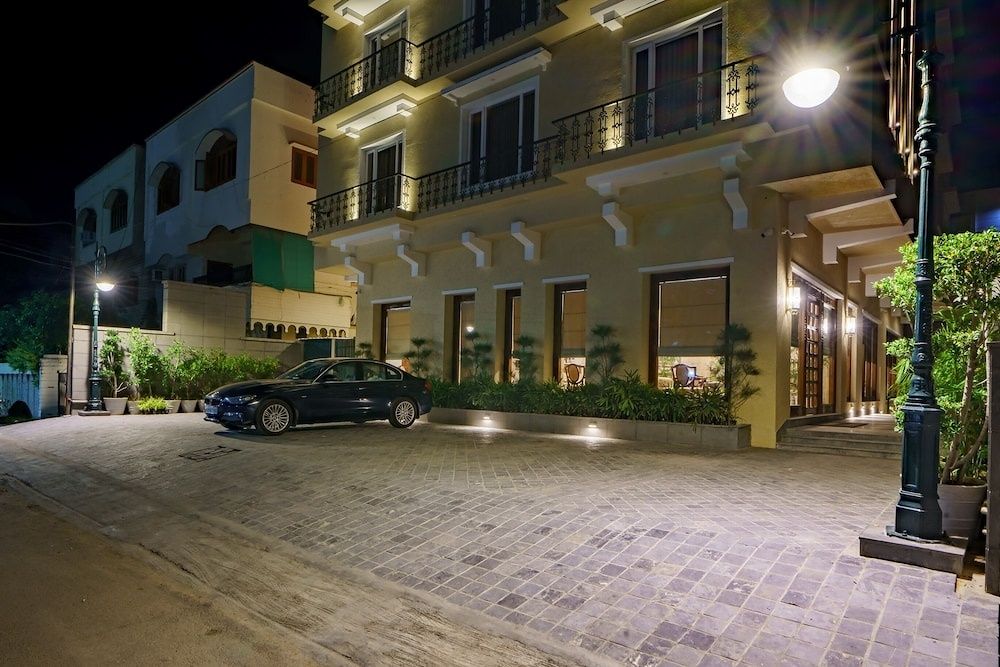 undefined Hotel Seventh Square 9