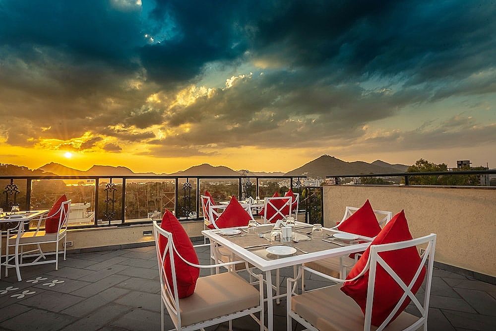 undefined Hotel Seventh Square 2