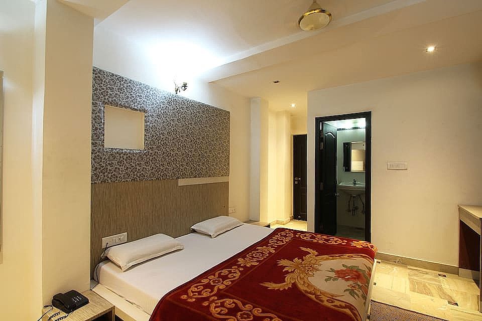 Premium Single Room - Closed