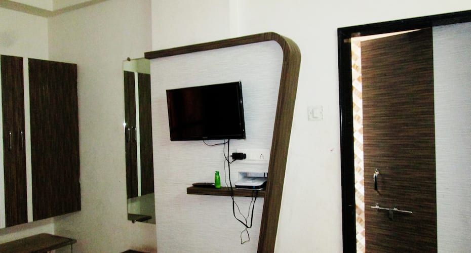 undefined Hotel Vikas Palace 10