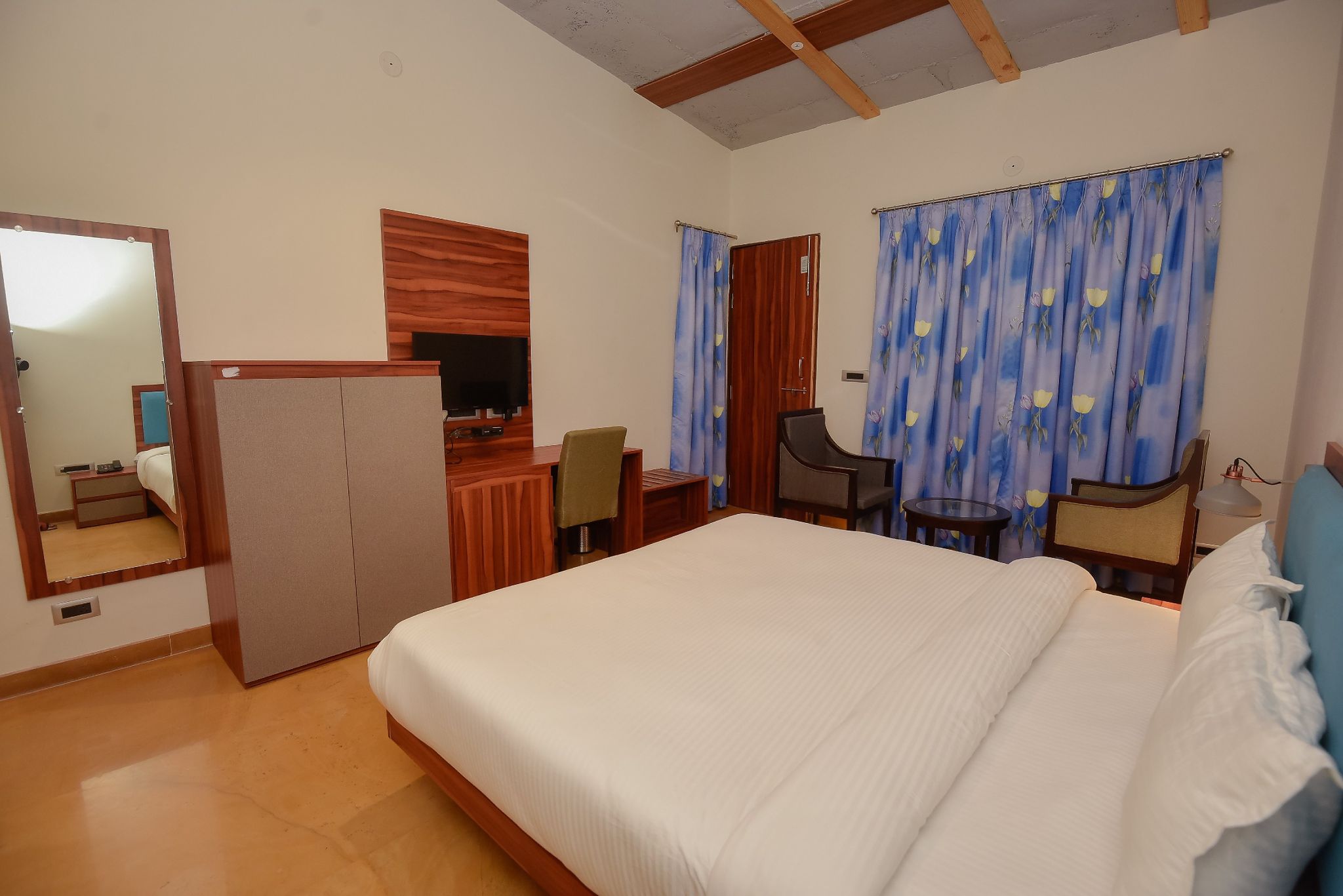 Super Deluxe Room