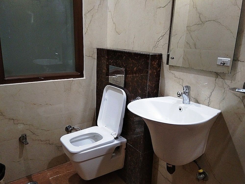 Hotel R P Standard Room 6