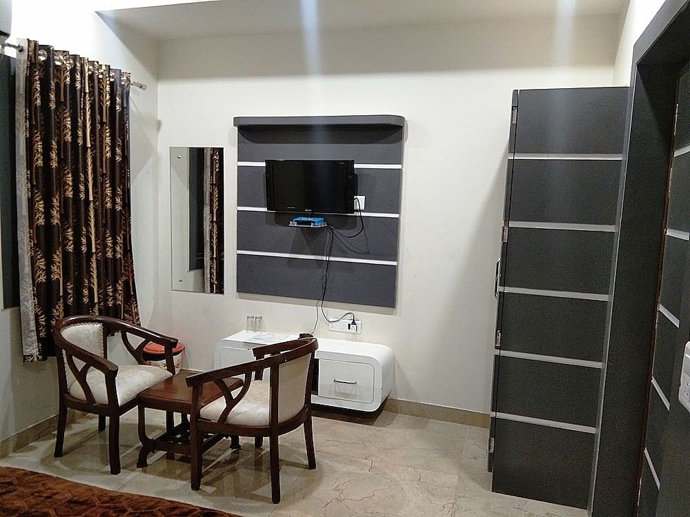 Hotel R P Standard Room 2