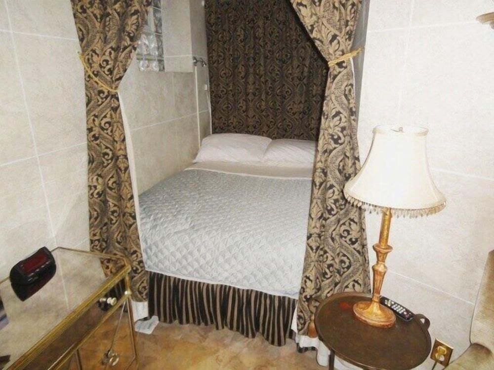 Comfort Suite, Ensuite (Neo-Classical)