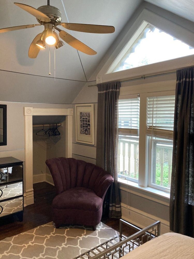 The Villa Toscana Double Room, Shared Bathroom (Art Deco) 6