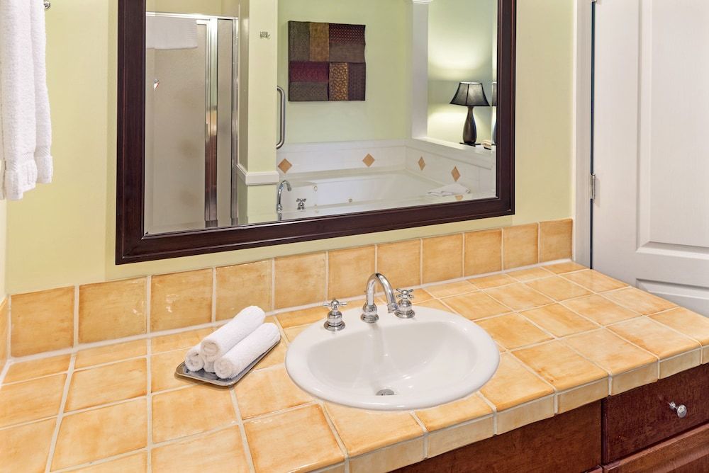 Hilton Vacation Club Grand Beach Orlando 3 Bedroom 2 King 2 Twin Suite with Sofabed 10