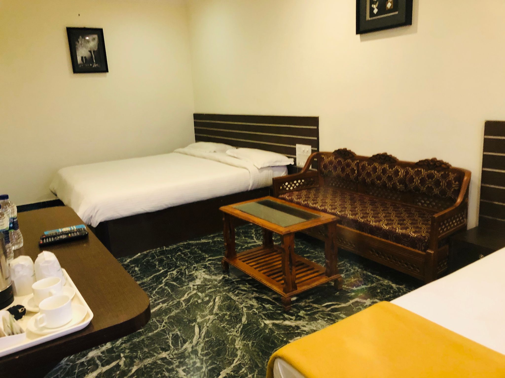 Golden Parrk Deluxe Ac Room 18