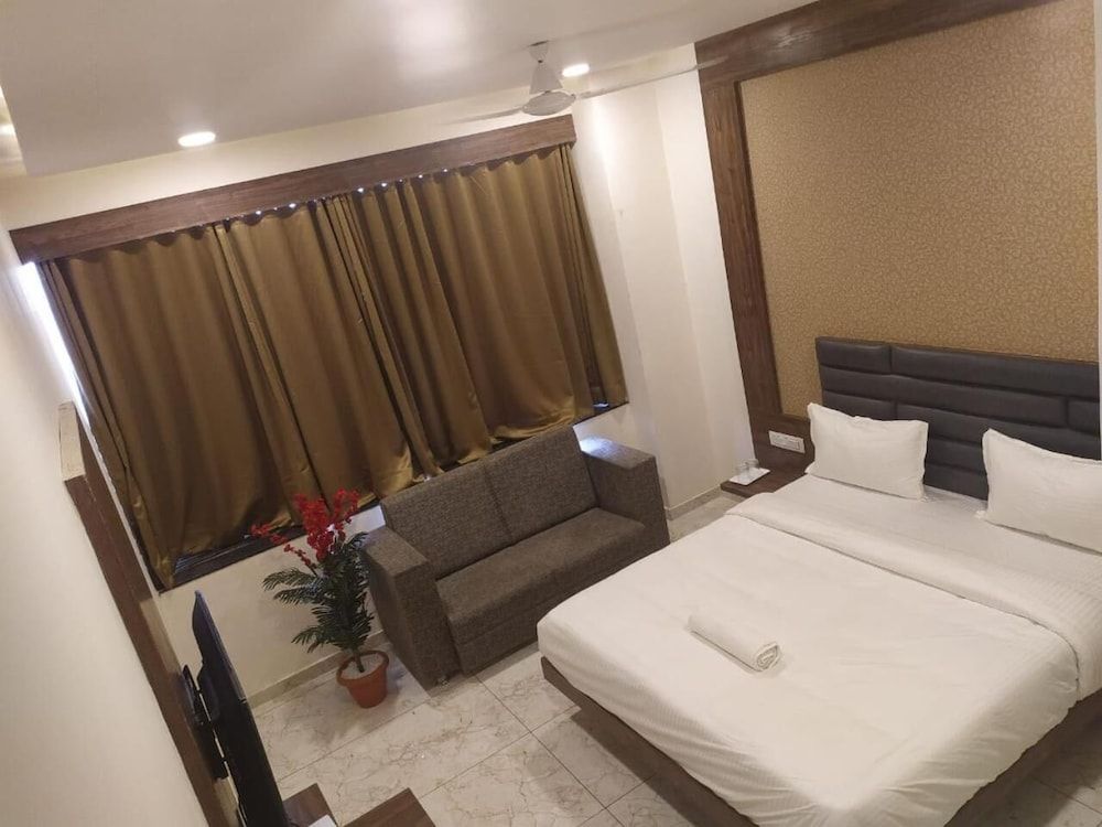 undefined Hotel Krishna Palace 6