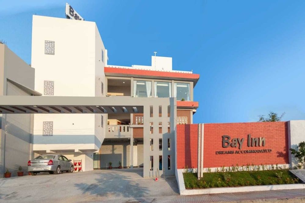 undefined Bay Inn
