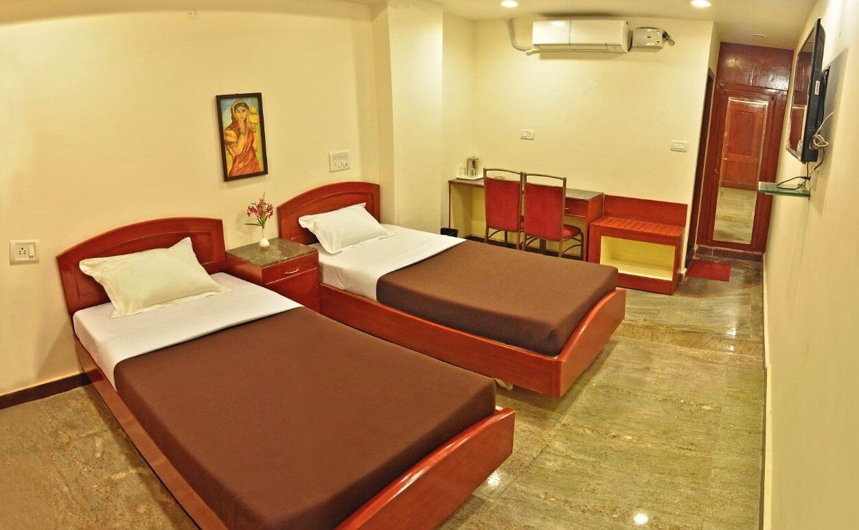 Bay Inn Deluxe Room 2