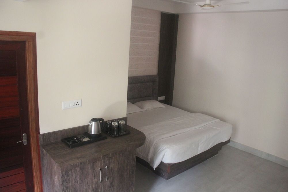 Hotel Serene Palace Standard AC Room 6
