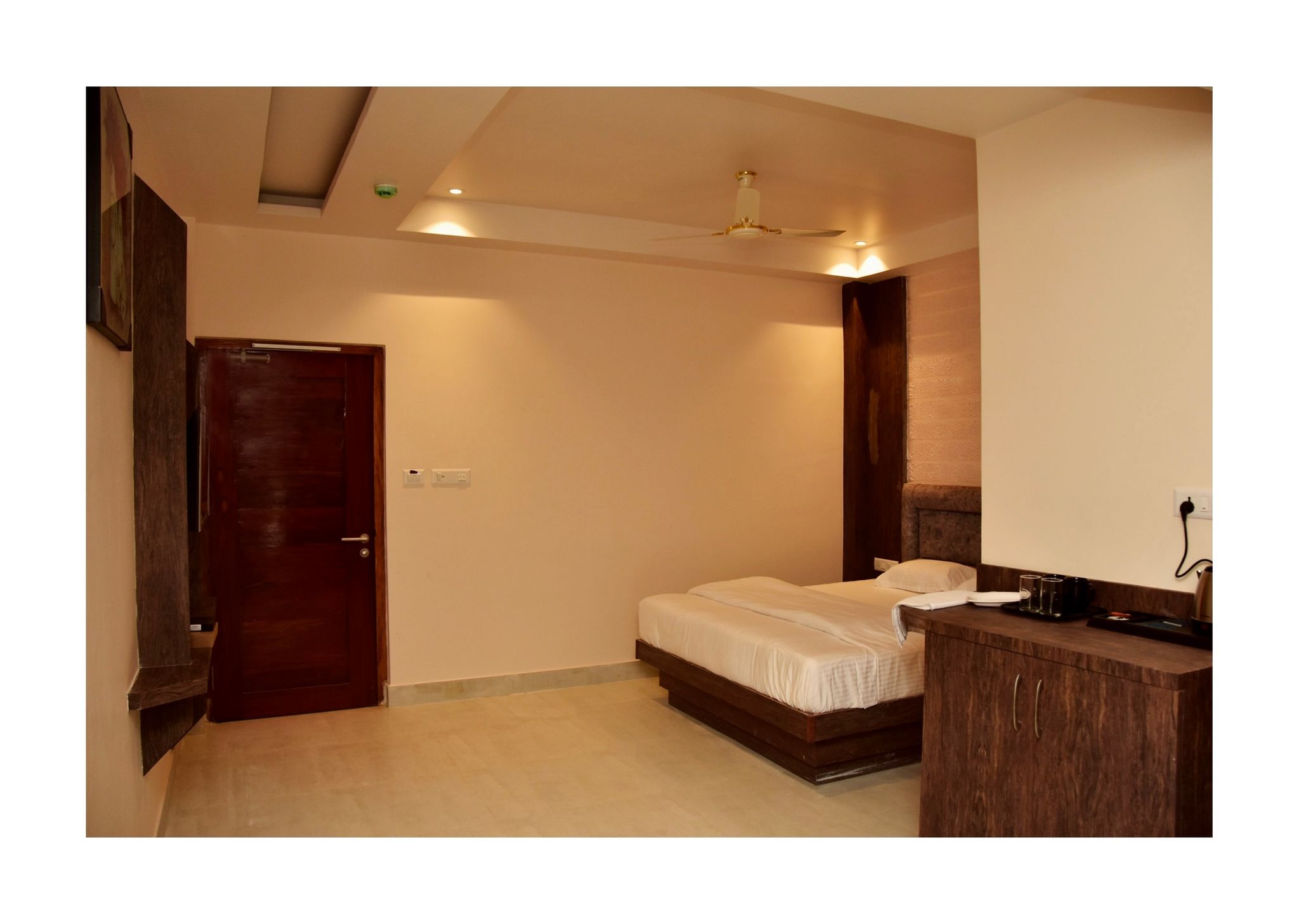 Hotel Serene Palace Standard AC Room 3