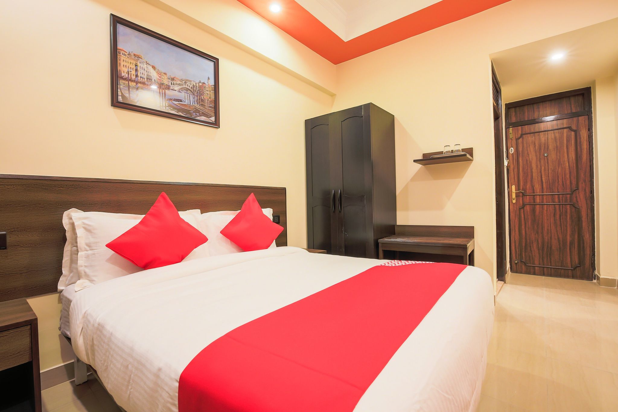 Flagship Near Redikuppam Main Road Near Juhu Beach Classic 4