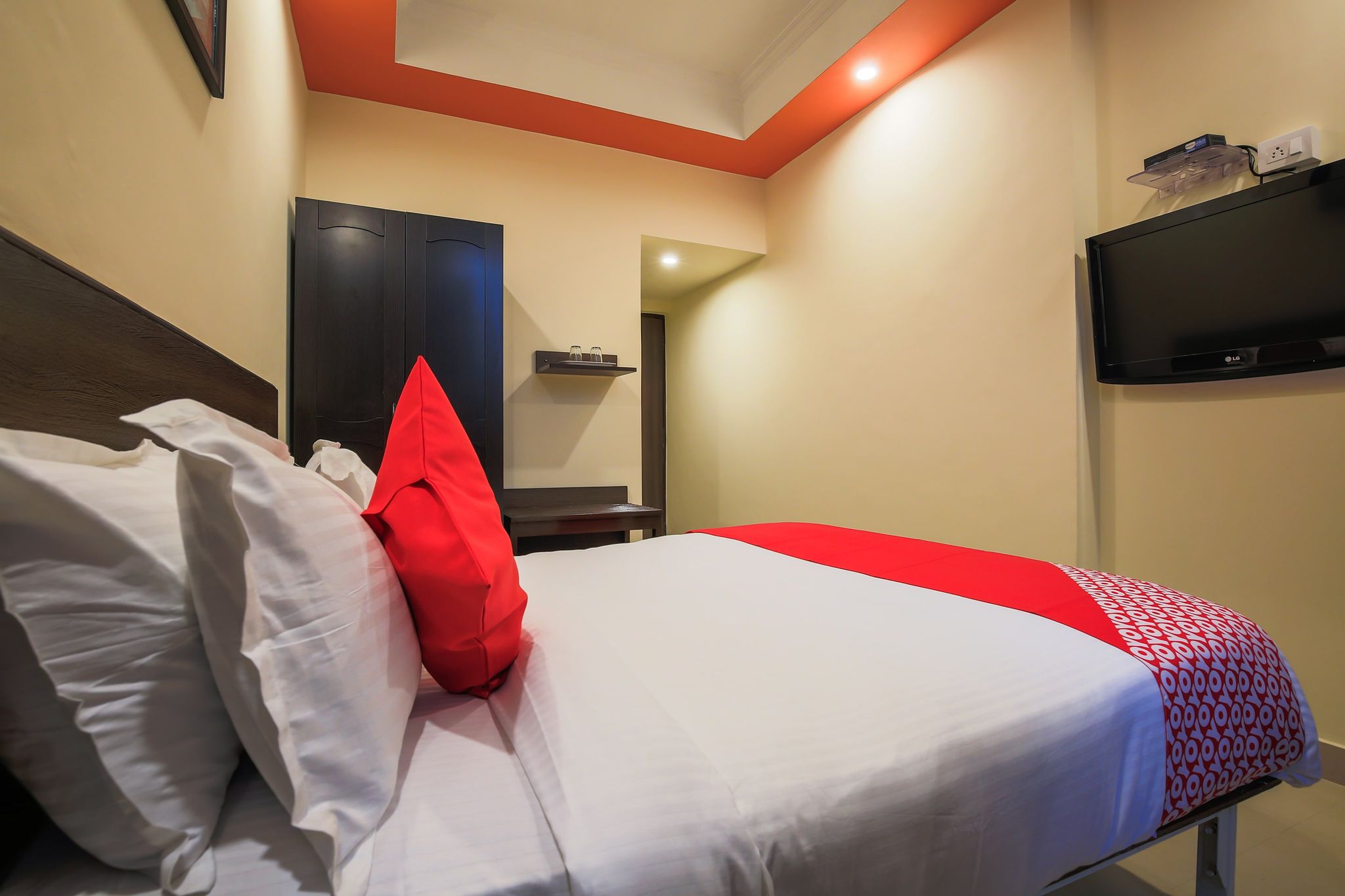 Flagship Near Redikuppam Main Road Near Juhu Beach Classic 2