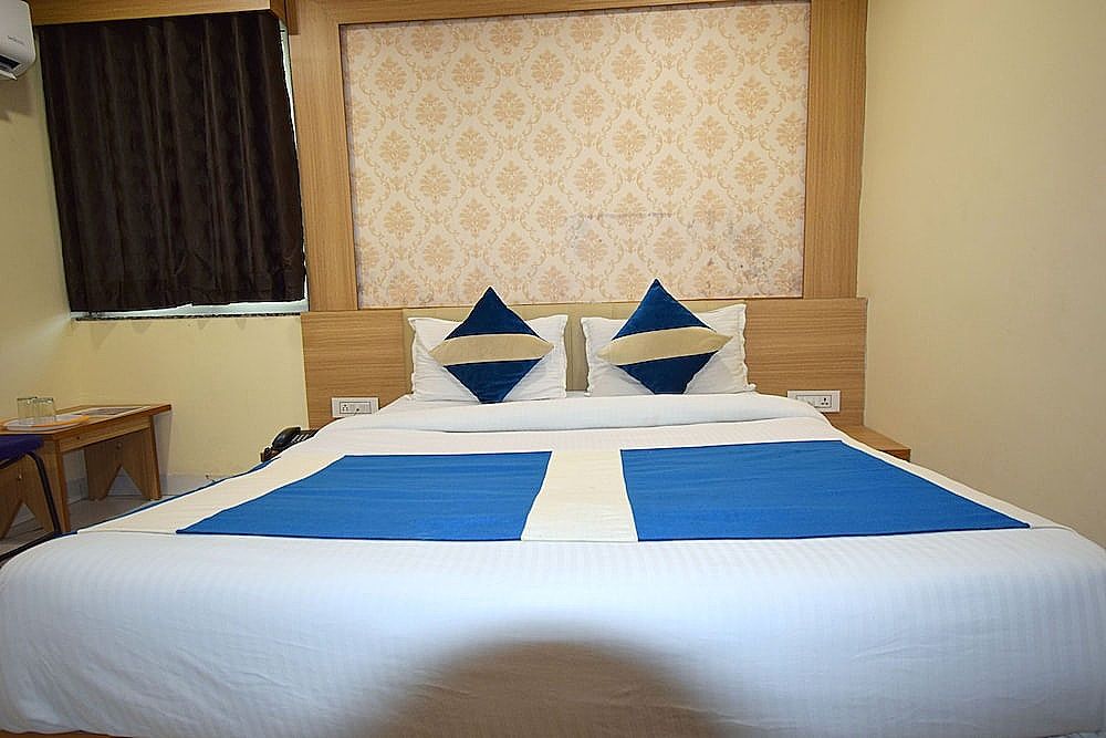 Hotel New Pathik Deluxe AC Room 19