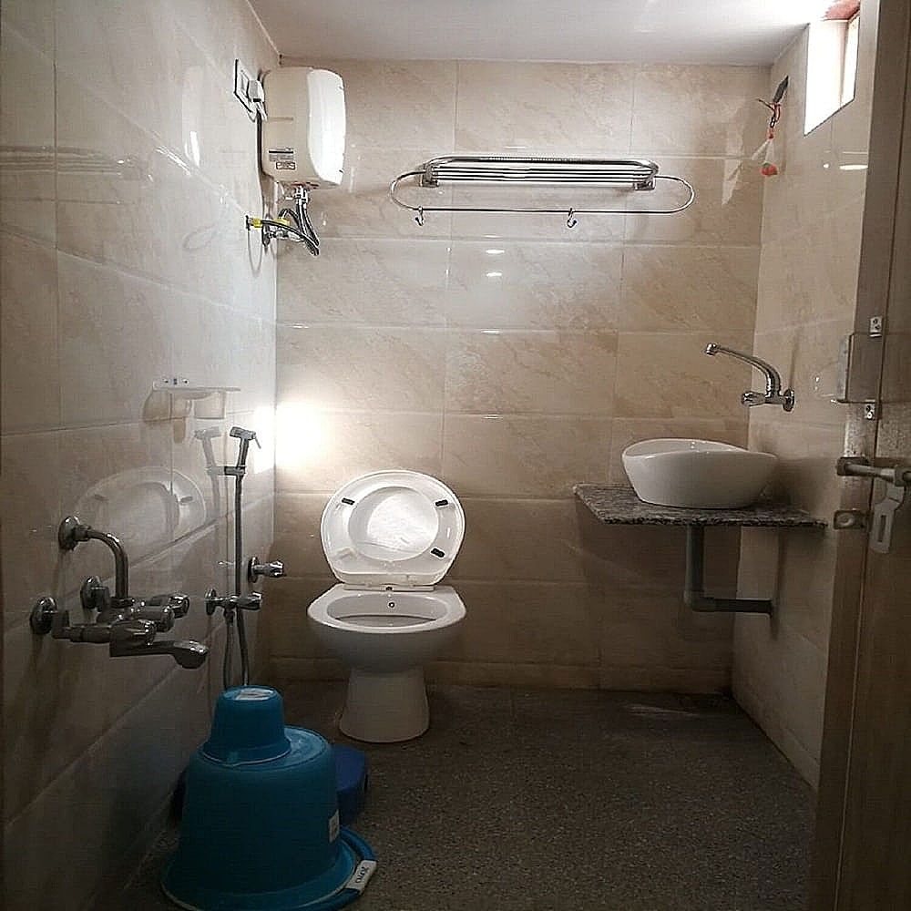 Hotel New Pathik Deluxe AC Room 28