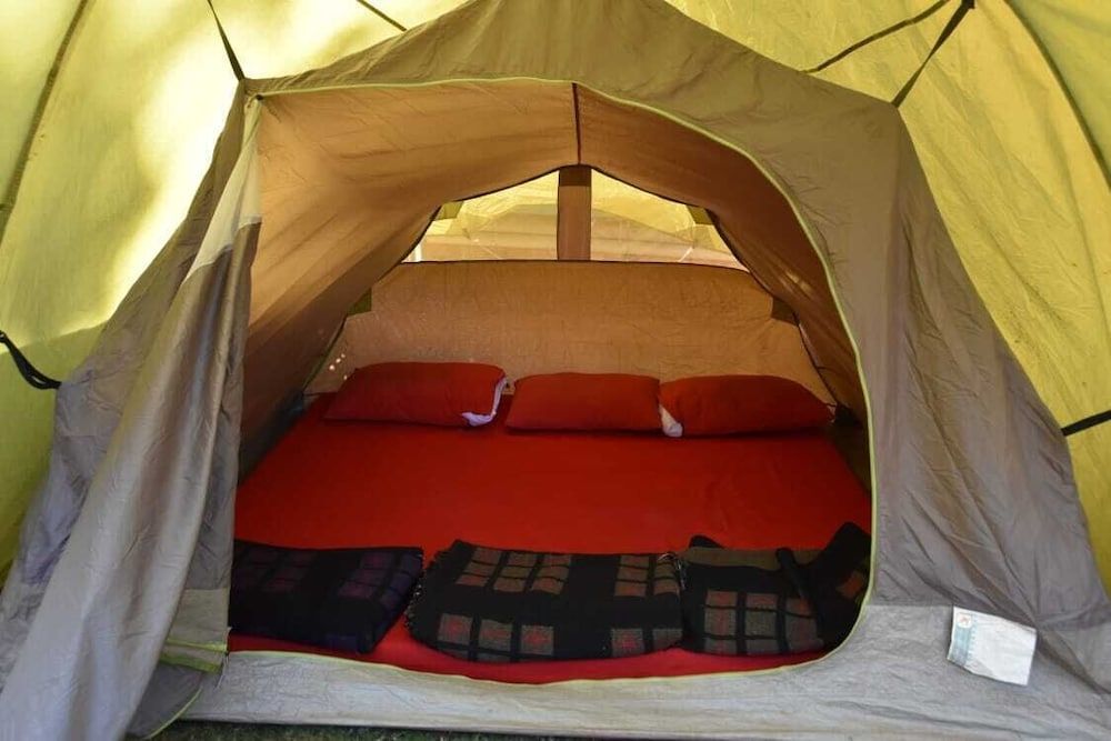 I-Camp Resort Camping Tent 2