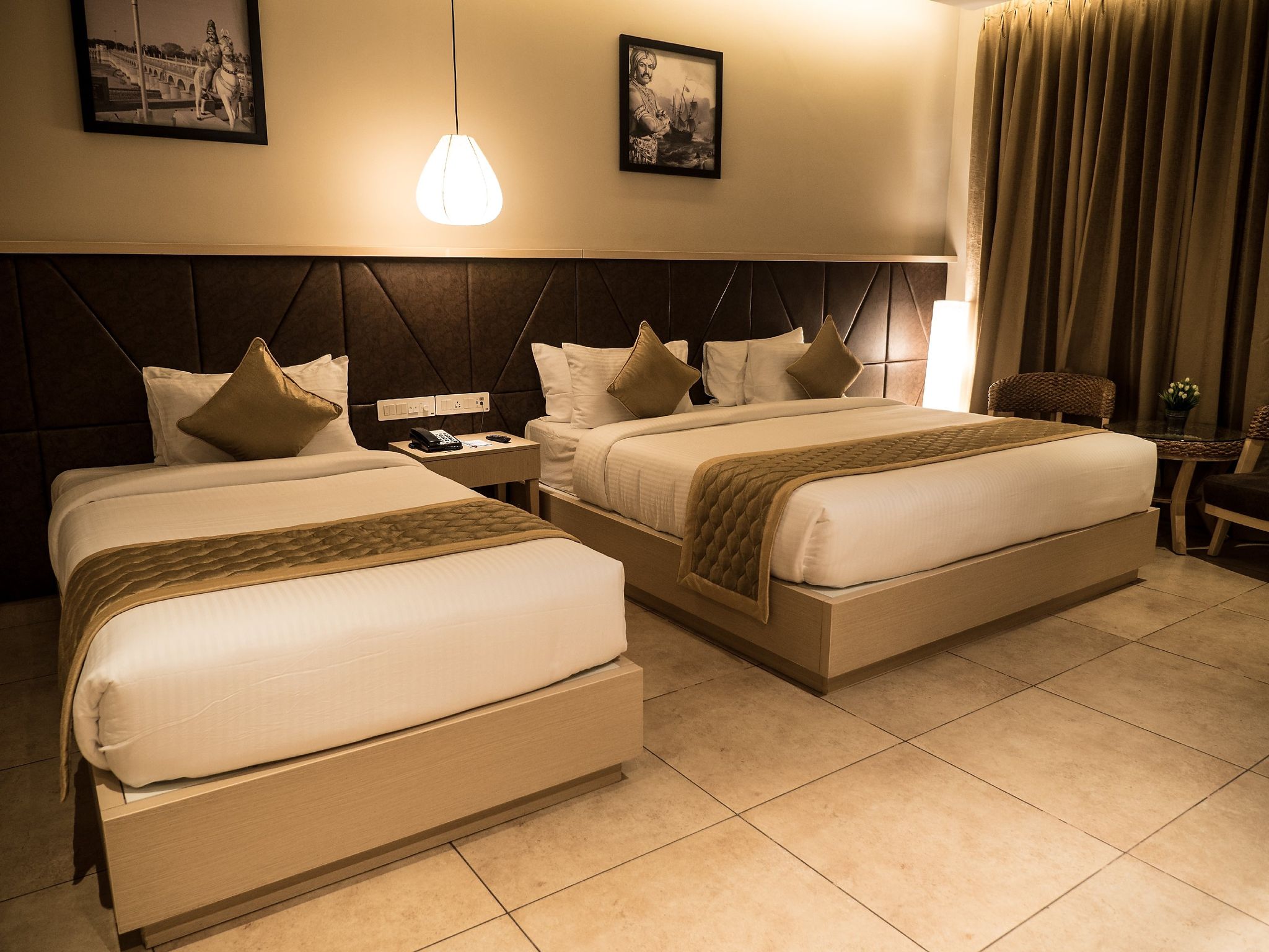 Cholaa Dynasty Executive Triple 6