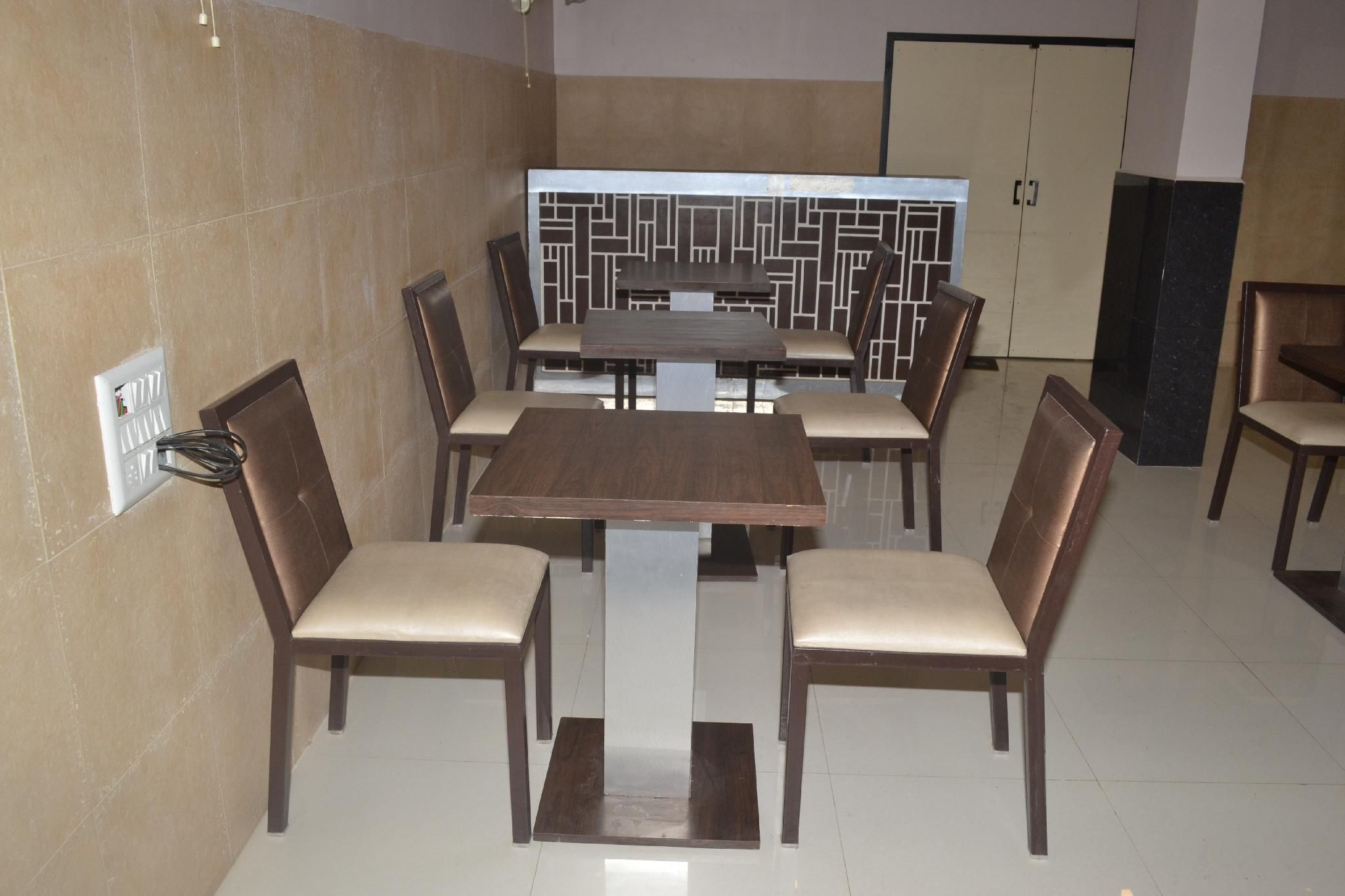 undefined Hotel Sapphire 8