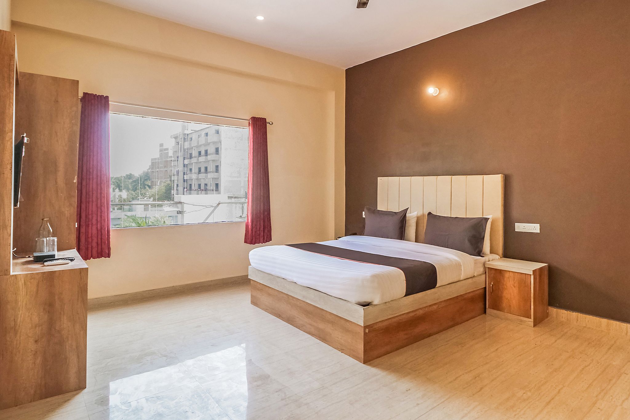 Super Townhouse Hyderabad Gate IIT BHU Formerly RK Heights Classic Room 7