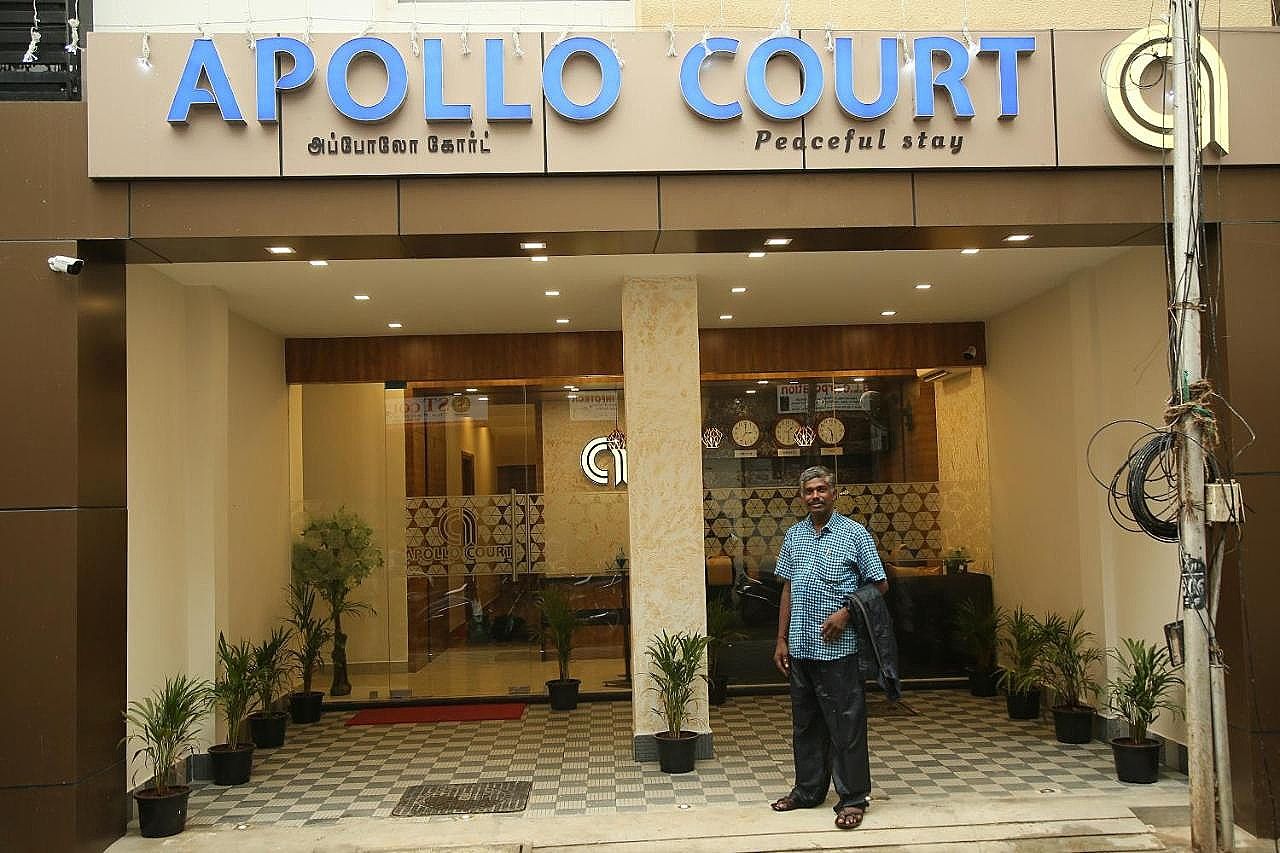 undefined Apollo Court 8