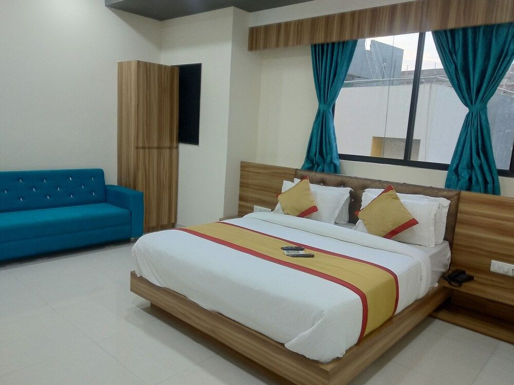 Hotel Rest and Ride Deluxe Double Room
