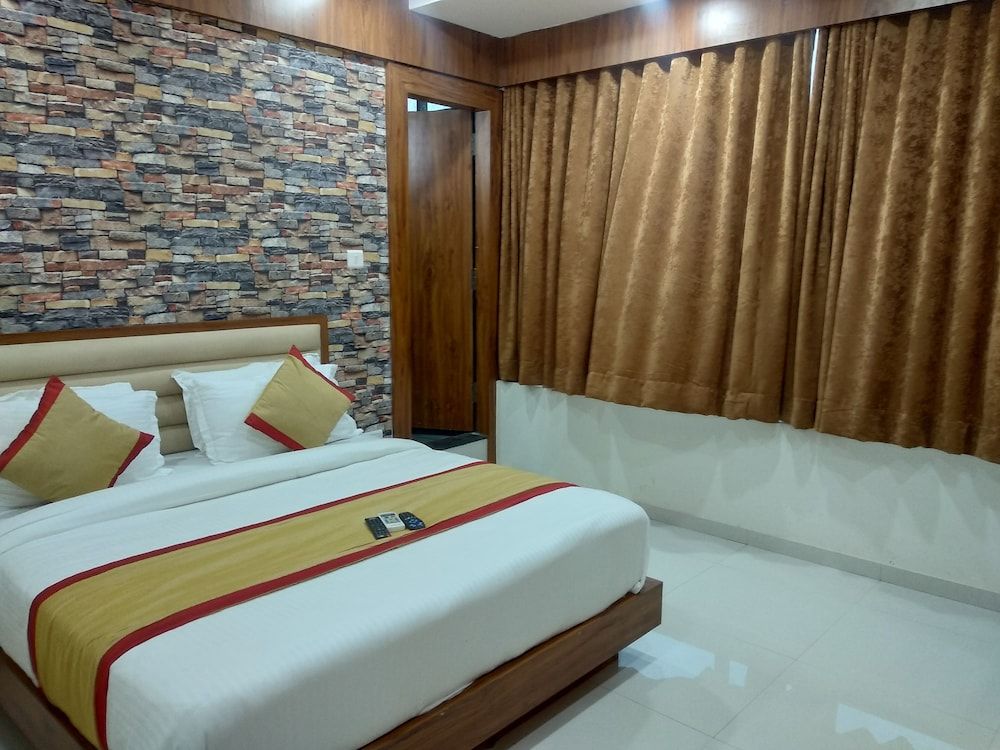 Hotel Rest and Ride Deluxe Double Room 10