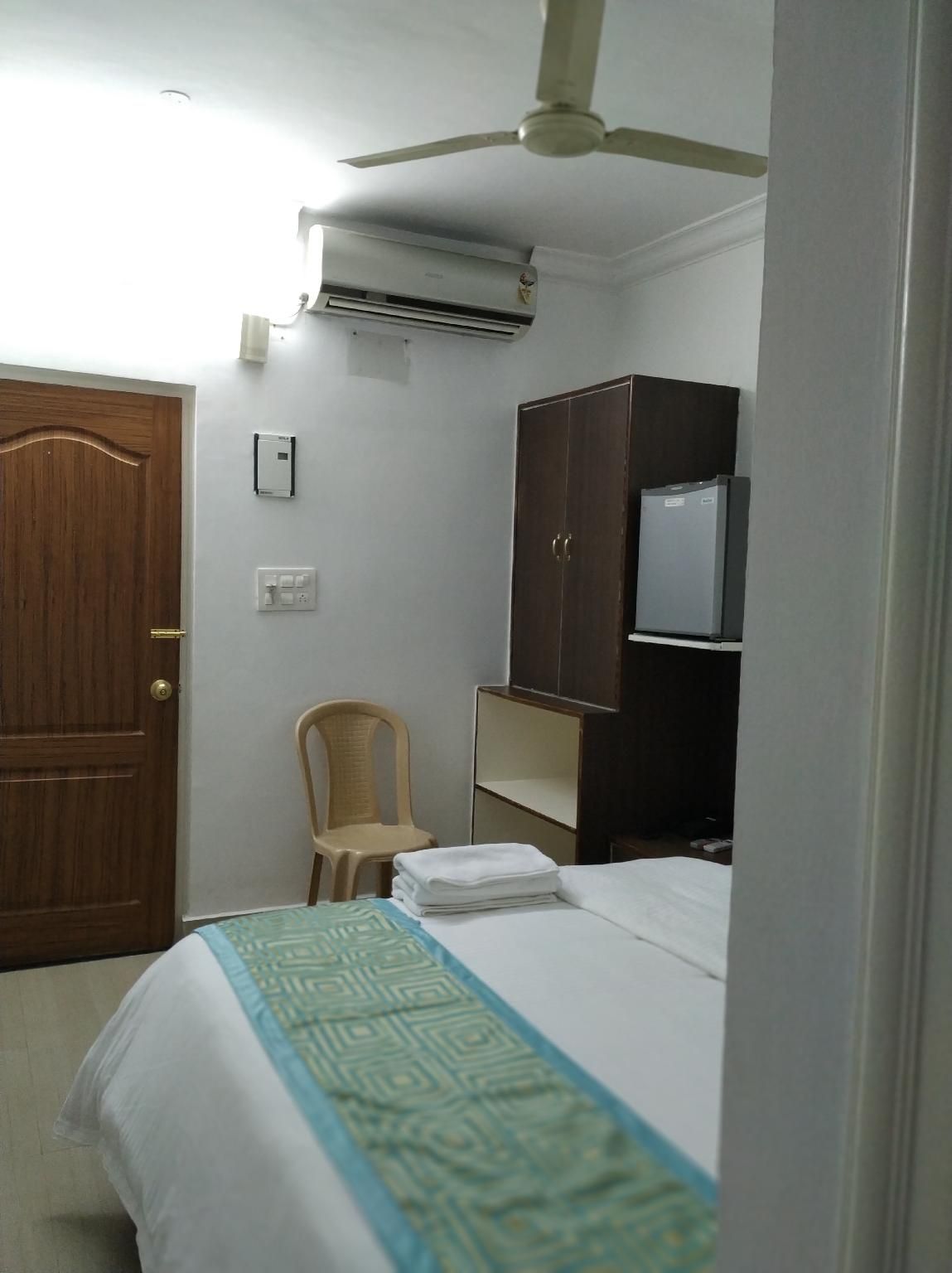 Aum Hotel Standard Room 6