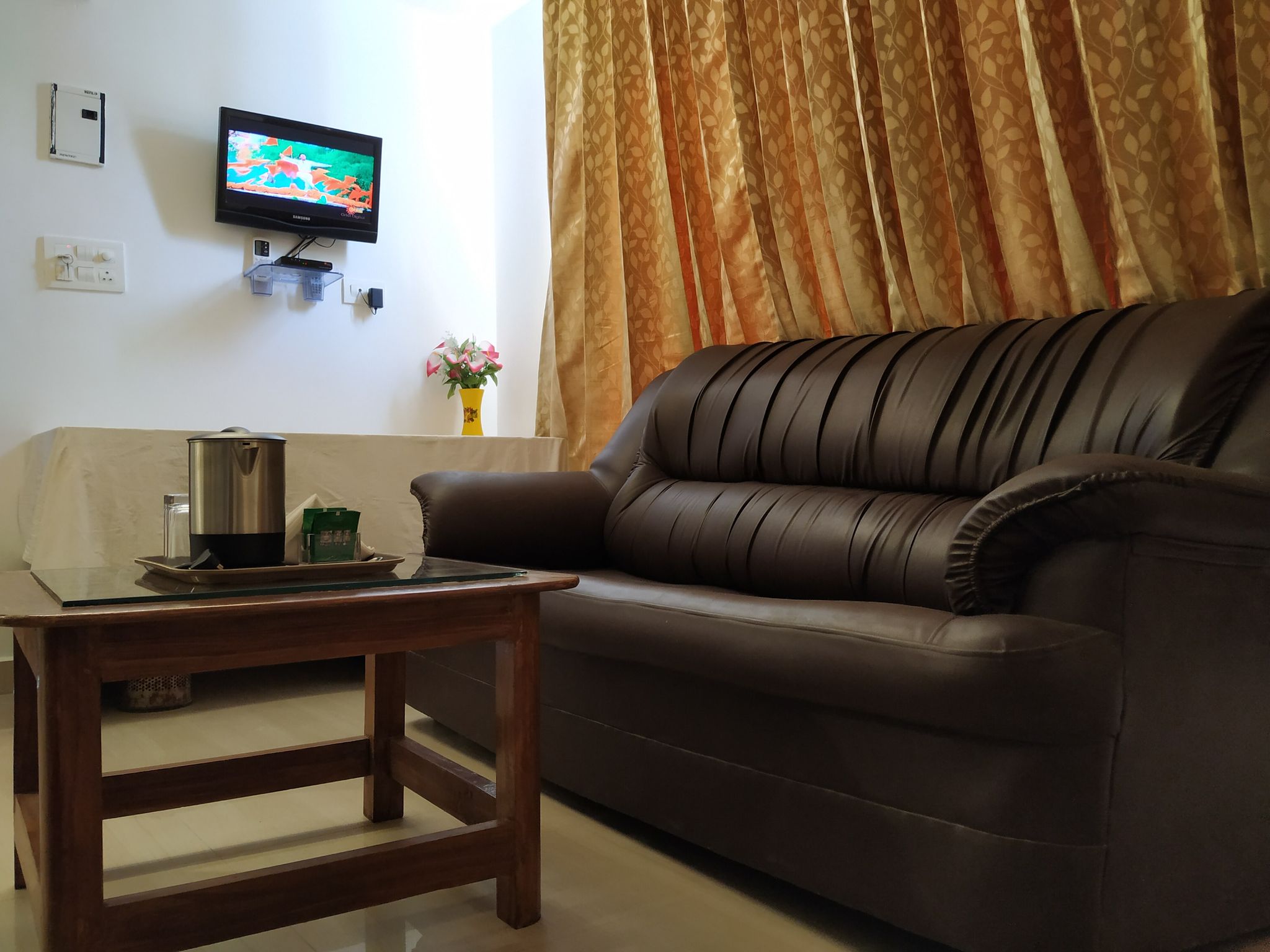 Aum Hotel Standard Room 5