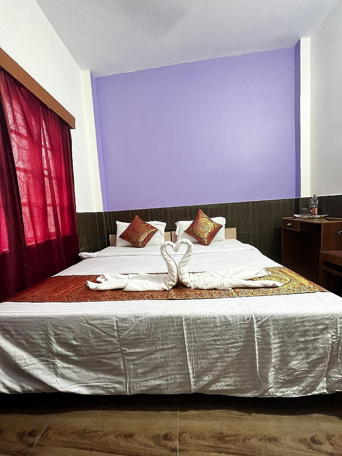 Double Room with shared bathroom room