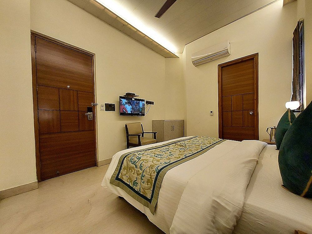 Hotel Green Castle (Heritage Hotel) Standard Room 8