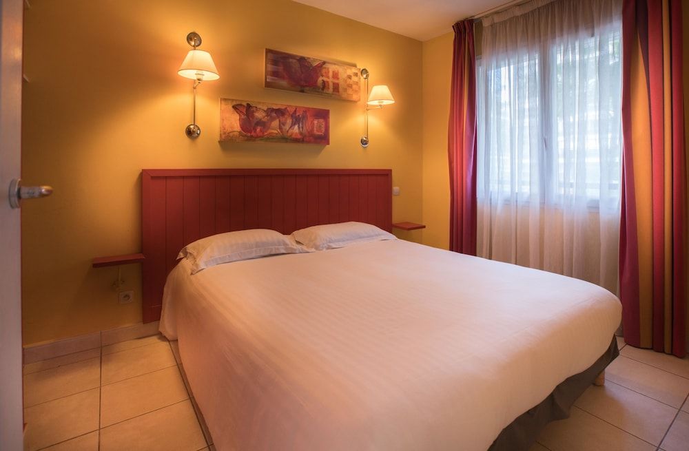 ExcelSuites Residence Suite