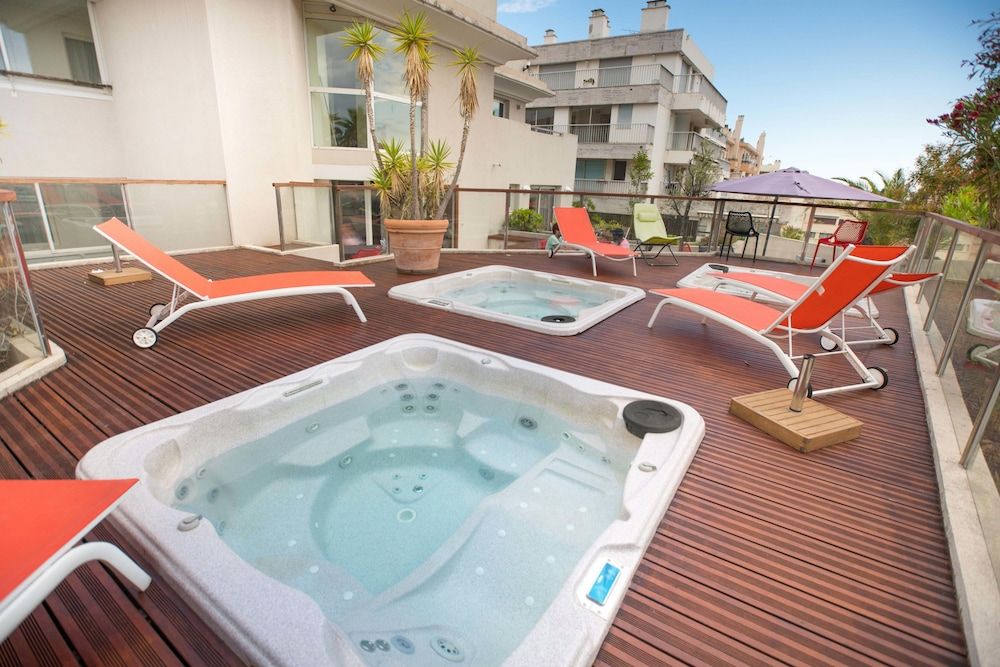 undefined ExcelSuites Residence 3