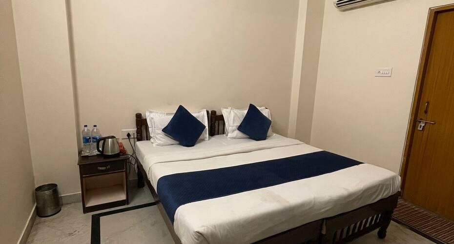 Luxury AC Room
