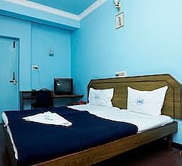 Sri Krishna Vilas Standard Double Room with Fan 14
