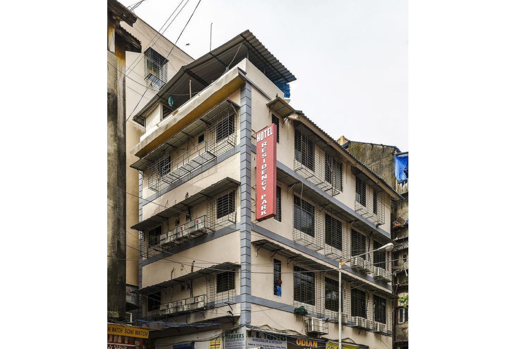 undefined Hotel Residency Park 6