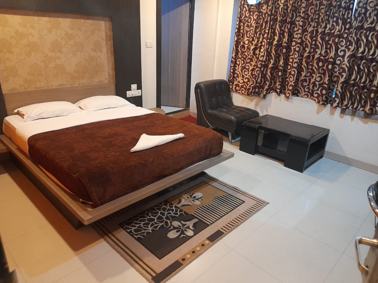 Suite Double Room - YCHS