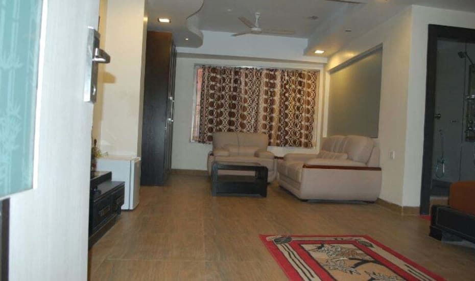 Hotel Poddar Regency Super Deluxe Room 11