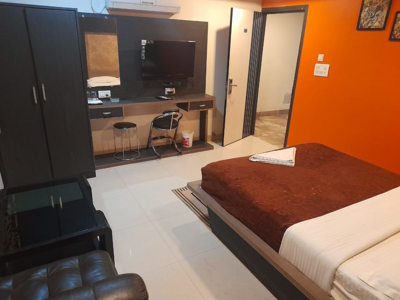 Hotel Poddar Regency Super Deluxe Room 7