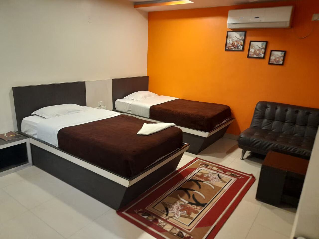 Deluxe Double Room - USL - Intech