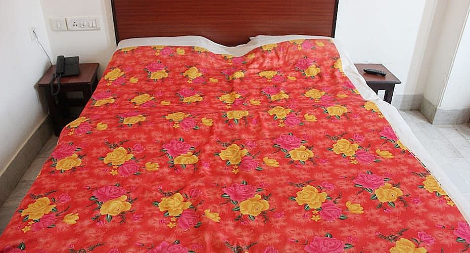 Deluxe Double Bedroom