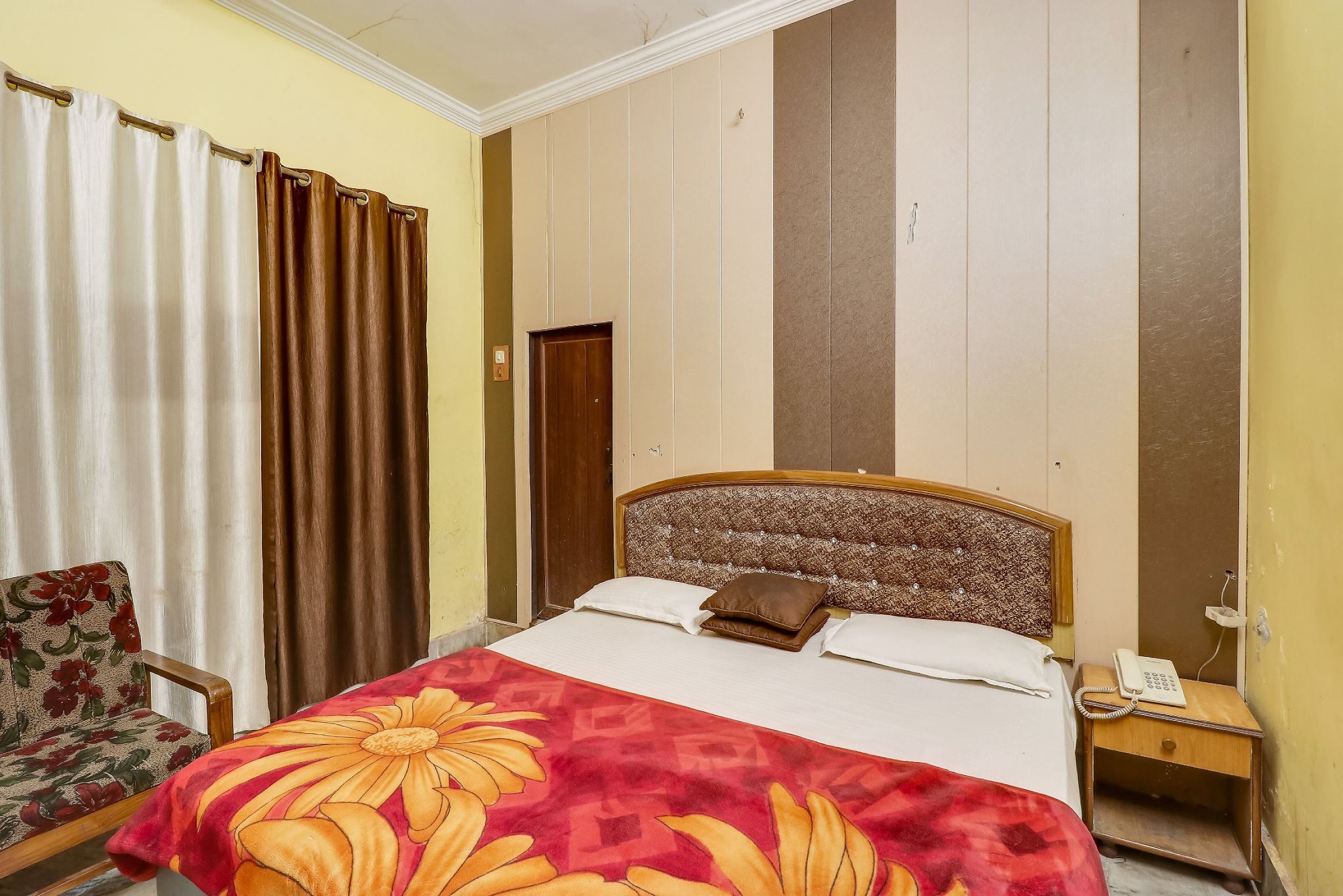 Standard Non AC Room - Day Use (4 Hours: 3 PM - 7 PM)