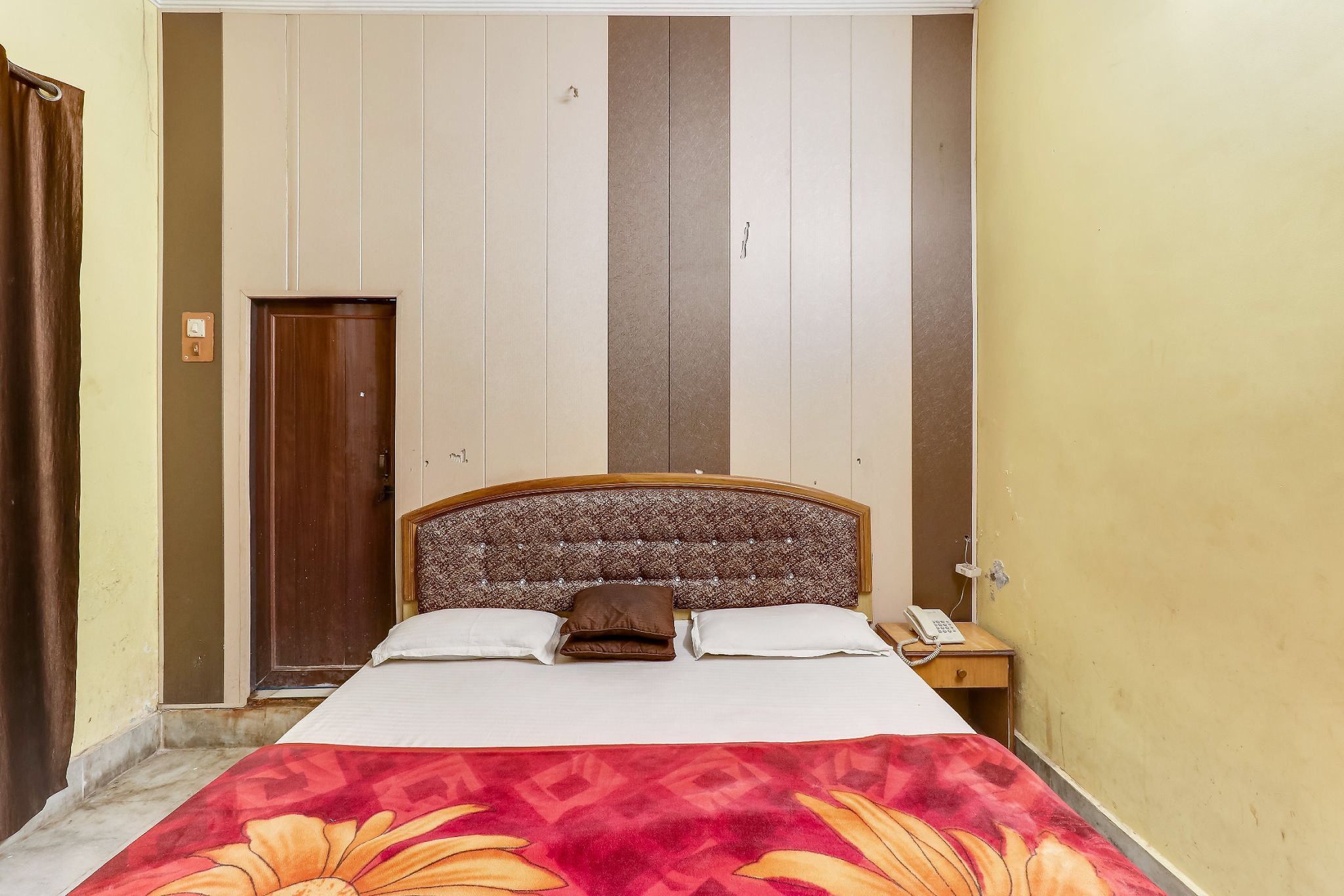 Standard Non AC Room - Day Use (4 Hours: 3 PM - 7 PM)