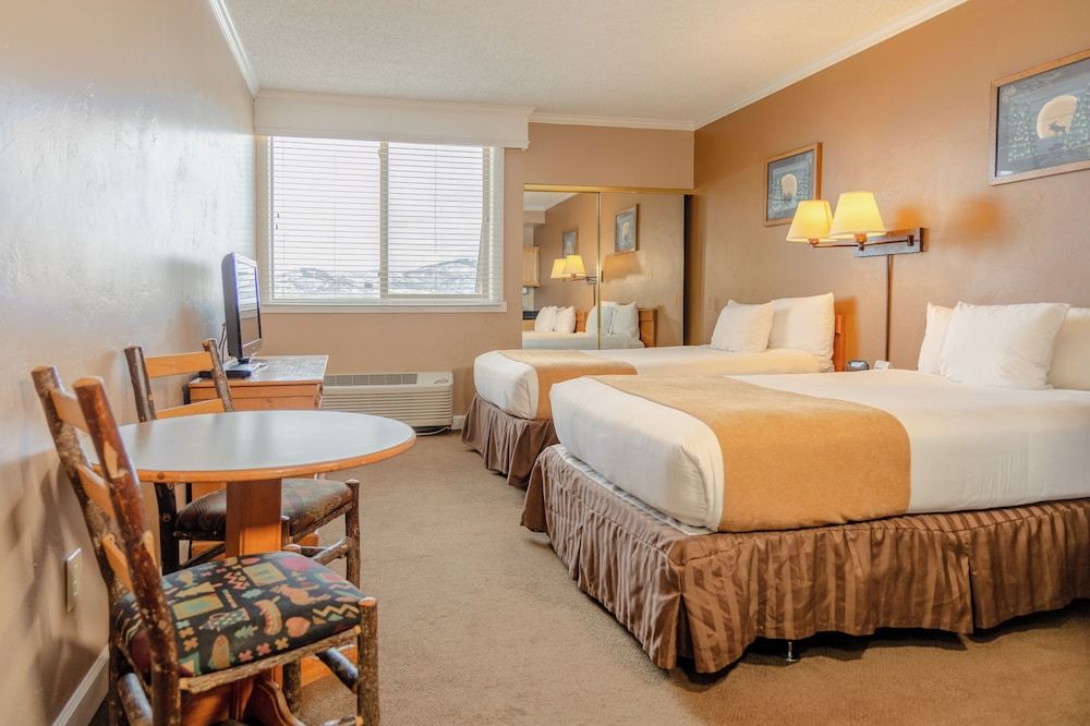 Legacy Vacation Resorts - Steamboat Hilltop Guest Room 8